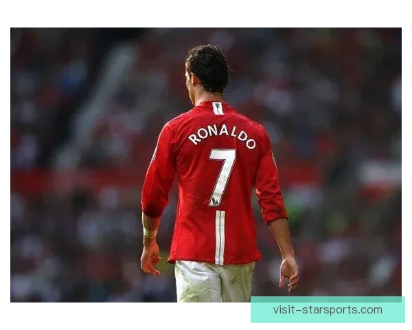 C罗回归曼联传闻再起 球迷热议是否能重振红魔辉煌