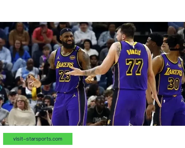 NBA季后赛激战正酣 詹姆斯领衔湖人迎战勇士球队关键对决精彩纷呈